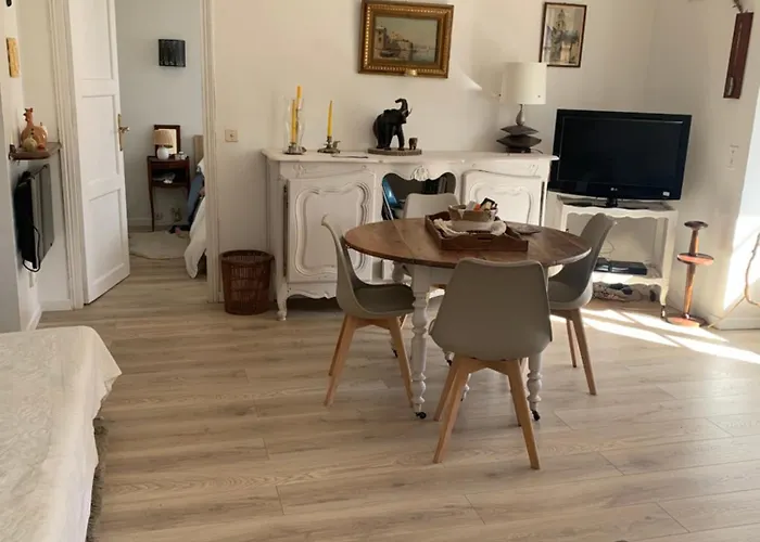 La Maison De Suzy Apartment *